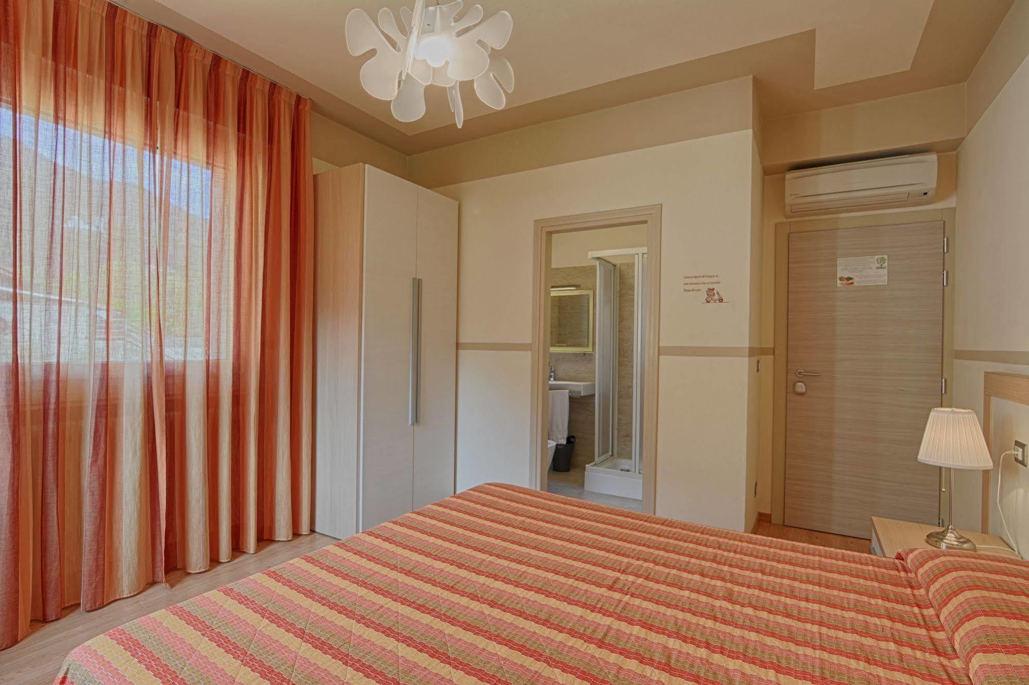 Hotel Europa - Sorico Ngoại thất bức ảnh